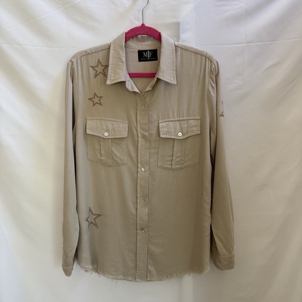 Moving Forward Designs Star Shirt Womens Size S Tan Embroidered Button Boho Chic
